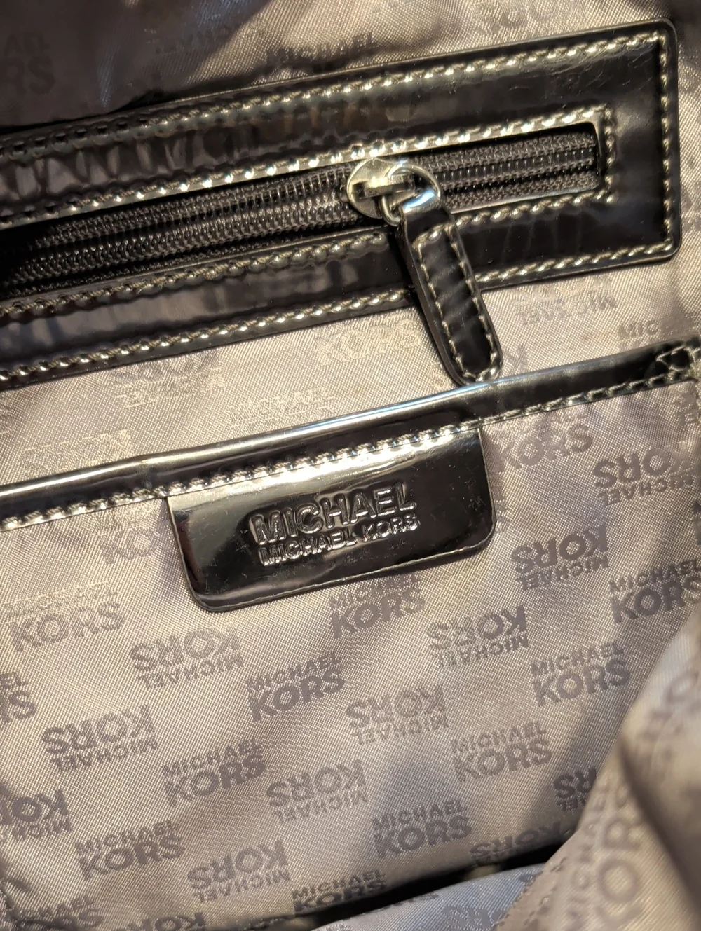 Michael Kors Jet Tote Logo Metallic Silver Tote